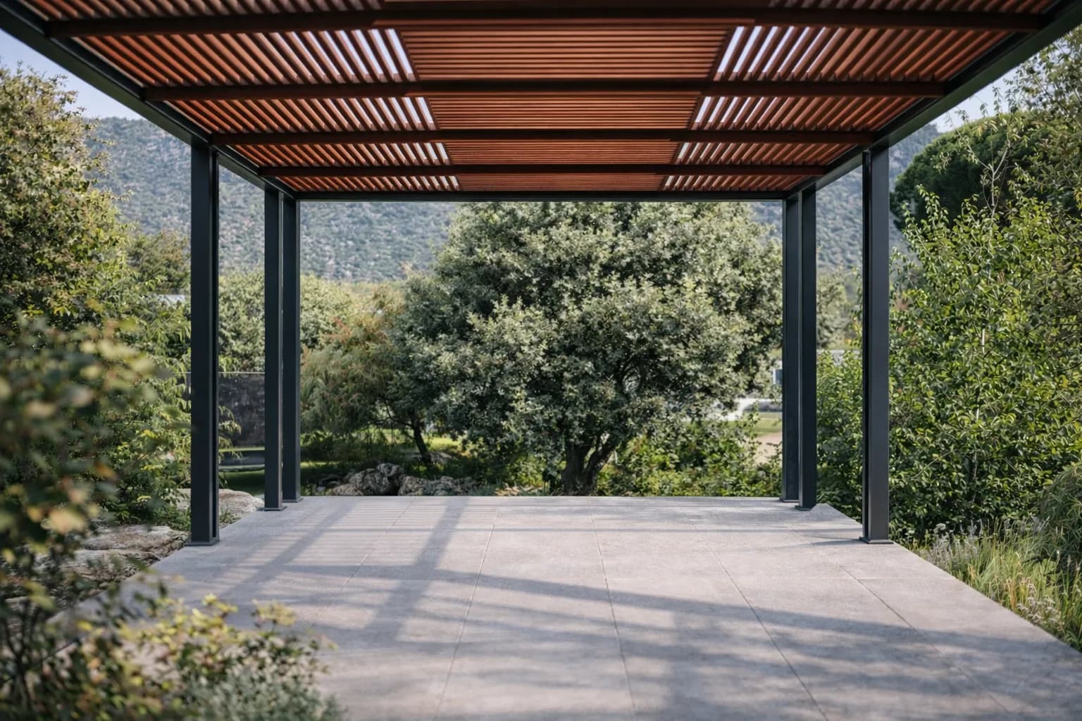 Pérgola con vistas a la sierra — La Cabrera